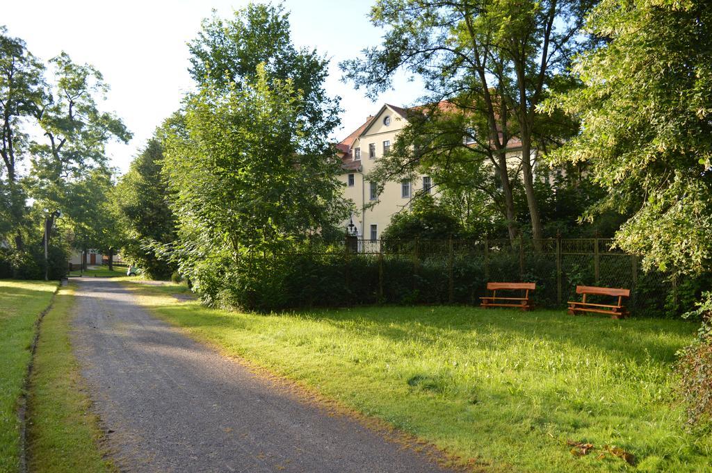 Domizil Im Schloss Apartment Hummelshain Bagian luar foto