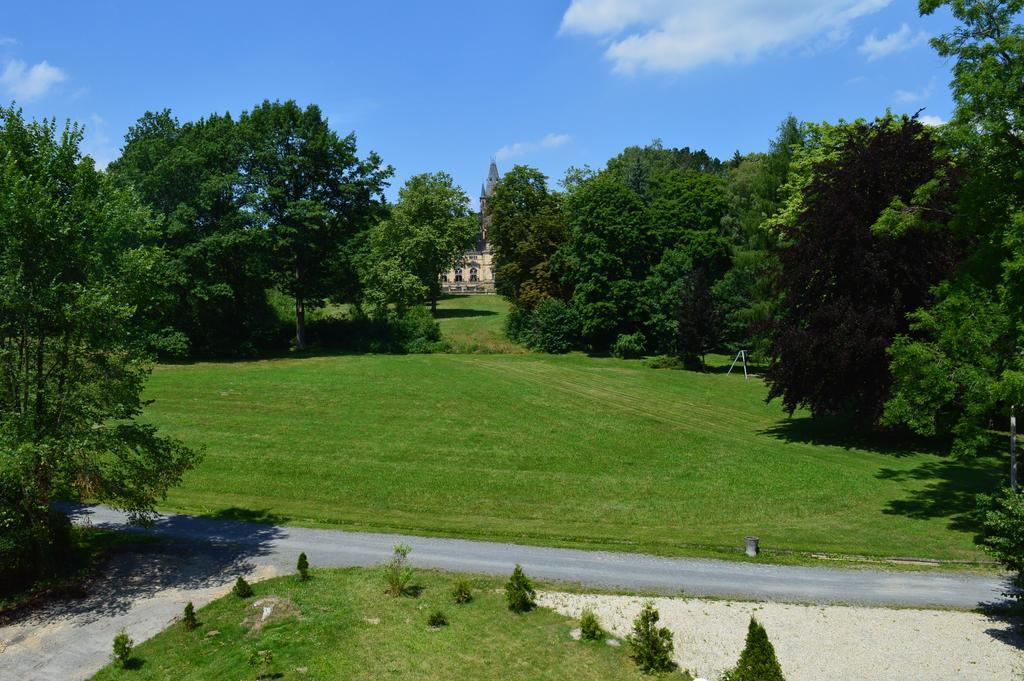 Domizil Im Schloss Apartment Hummelshain Bagian luar foto